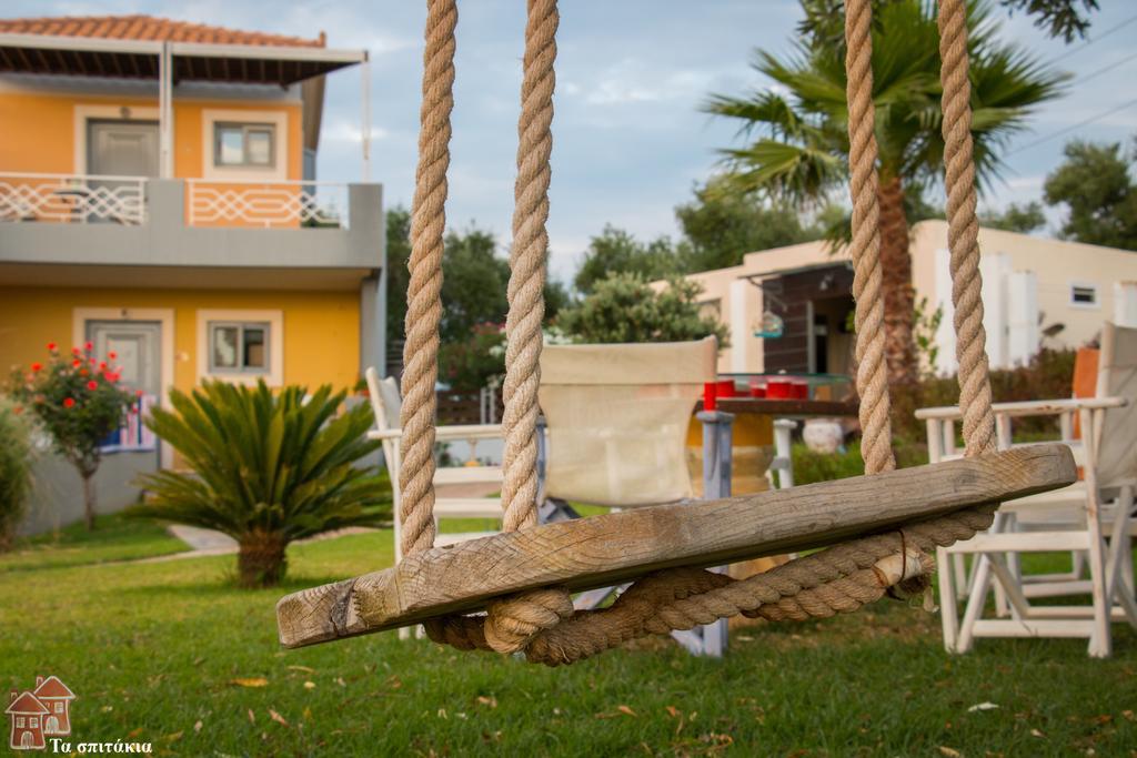 Ta Spitakia Tsarbopoulos Kyparissia Luaran gambar