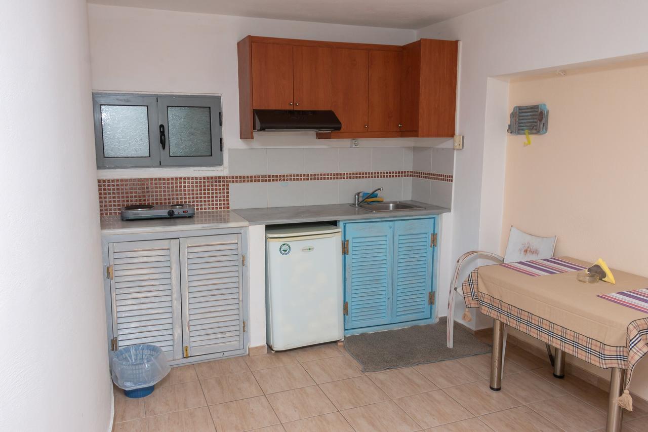 Ta Spitakia Tsarbopoulos Kyparissia Luaran gambar
